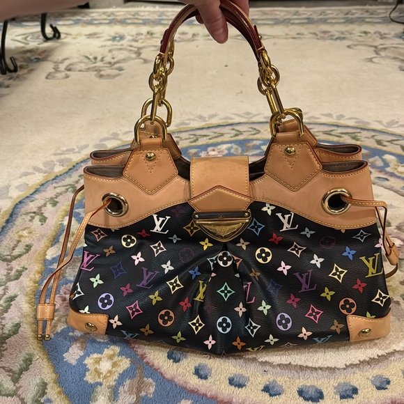 Louis Vuitton Monogram Ursula - Picture 2 of 11